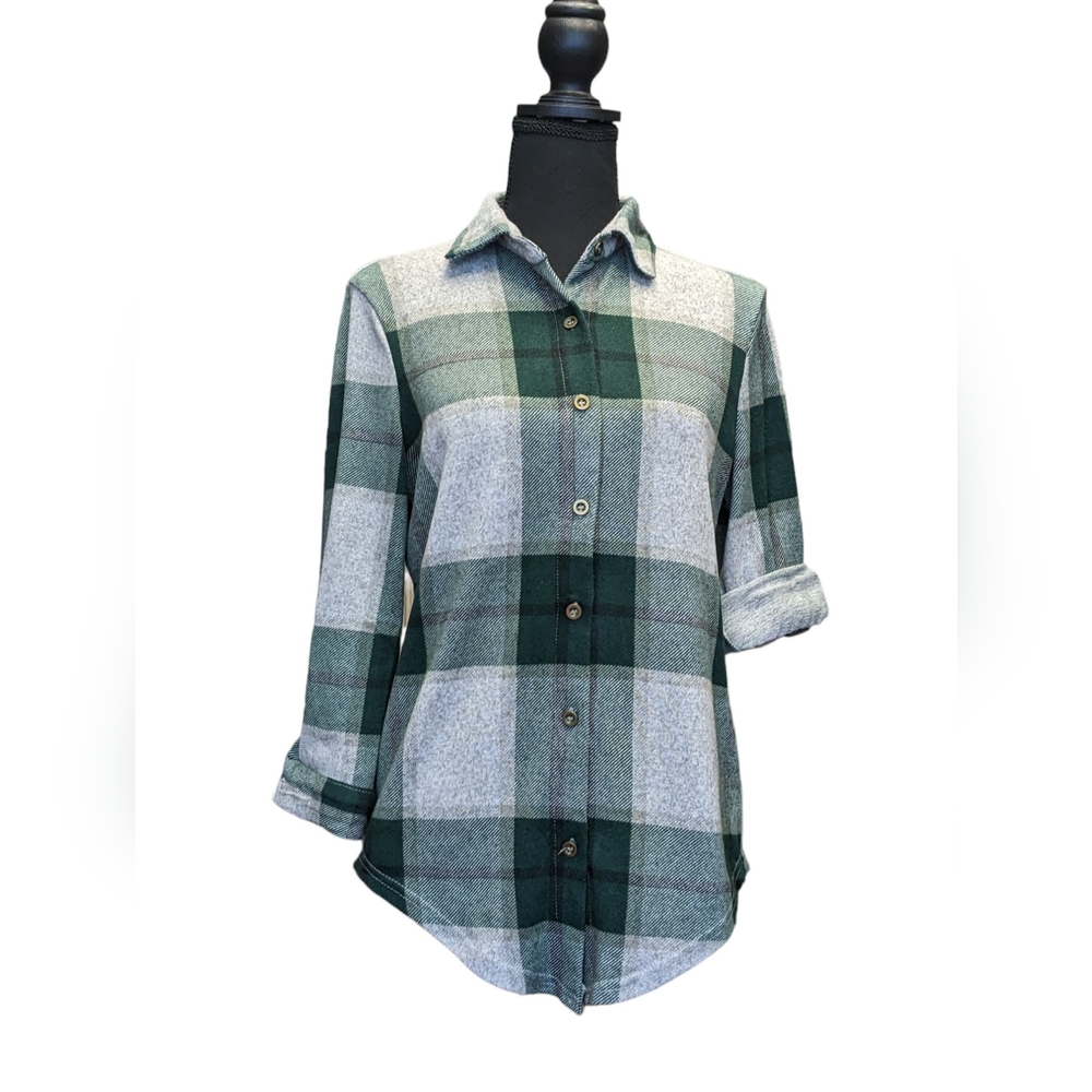 Kontrol Contemporary Woman's Green and Grey Plaid Button Up shirt Size S